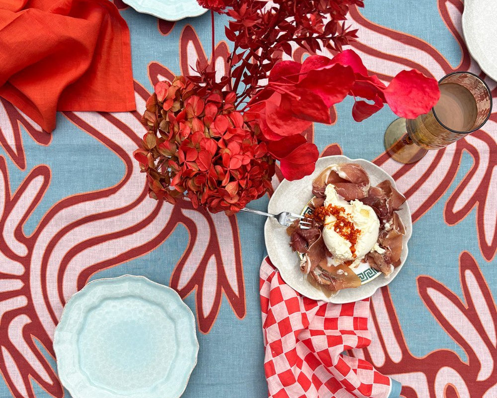 The Art of Hosting a Beautiful Dinner Party