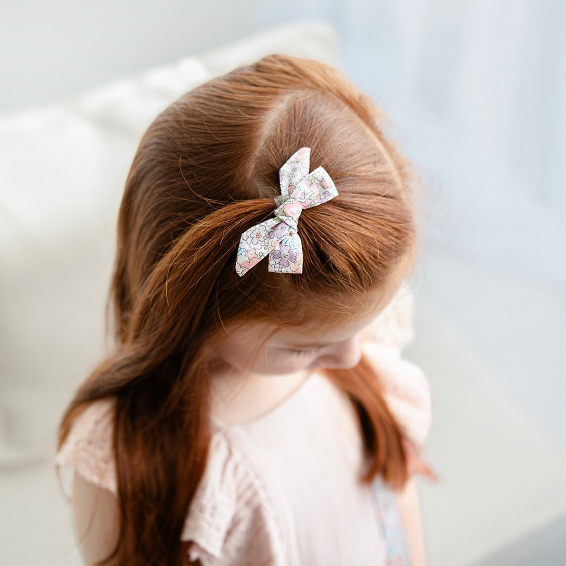 LILLIA PETITE BOW CLIP