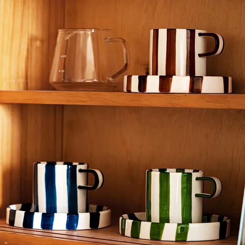 STRIPE TEACUP AND SAUCER SET - BROWN