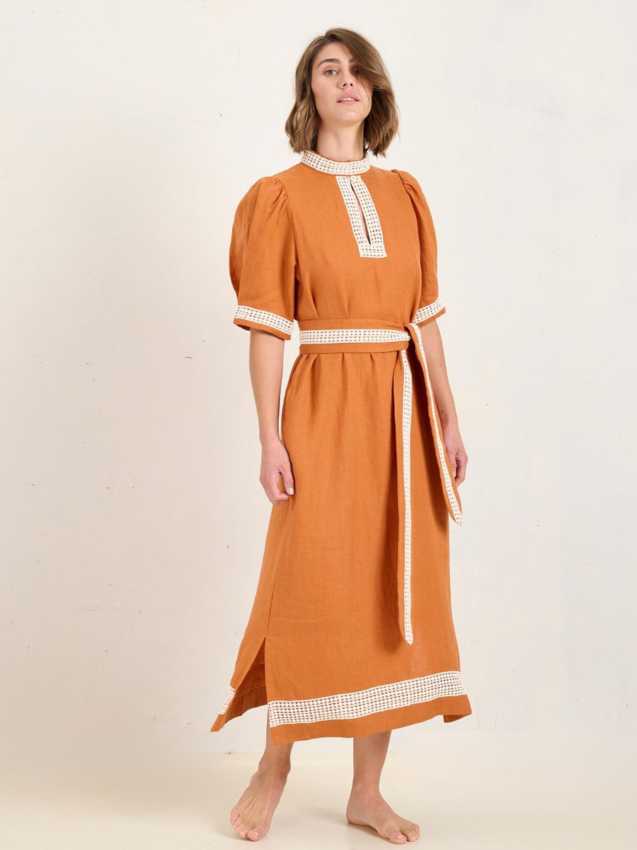 PEEK DRESS - RUSSET