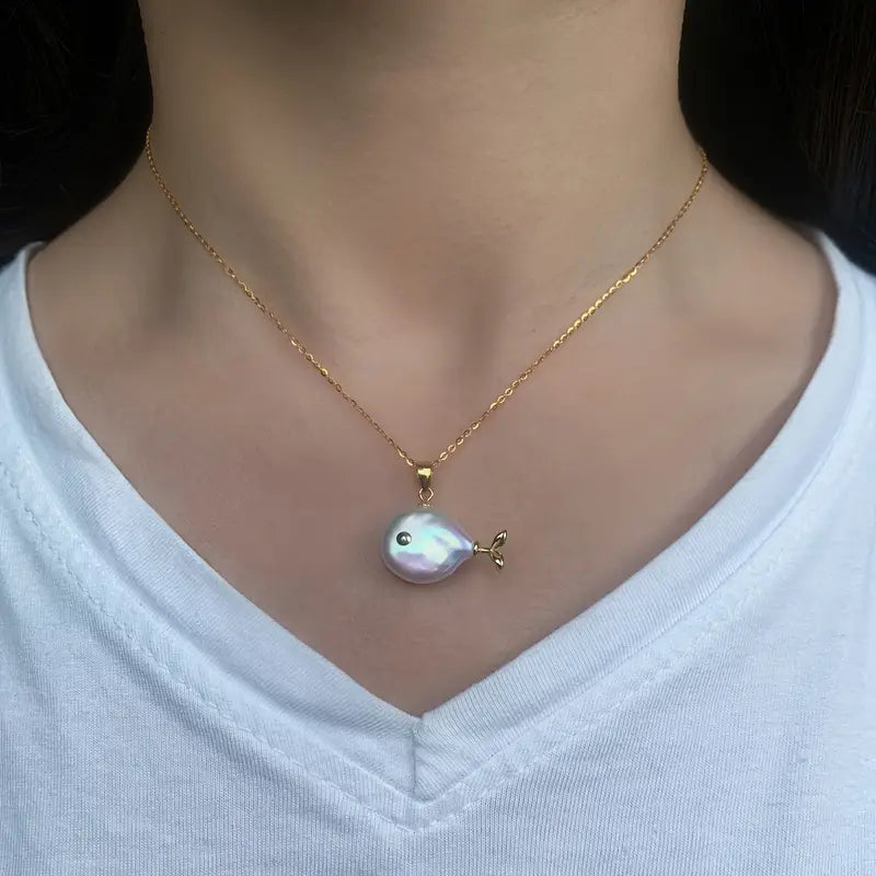 BAROQUE PEARL FISH PENDANT - GOLD