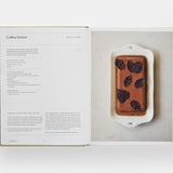 The Regional Italian Cookbook: Recipes From The Silver Spoon