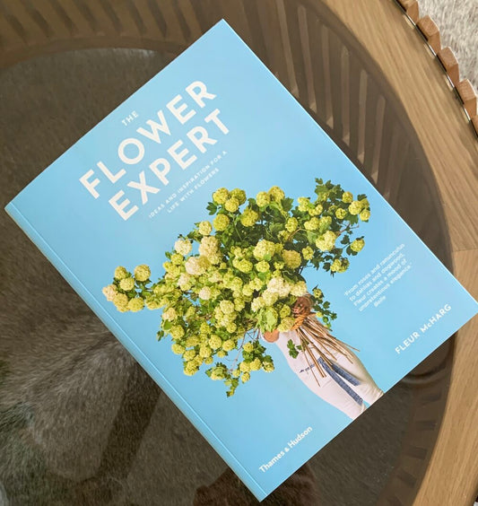 THE FLOWER EXPERT