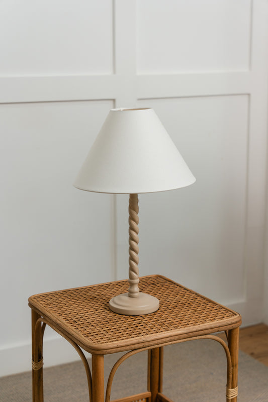 TWIST RESIN LAMP NUDE/WHITE