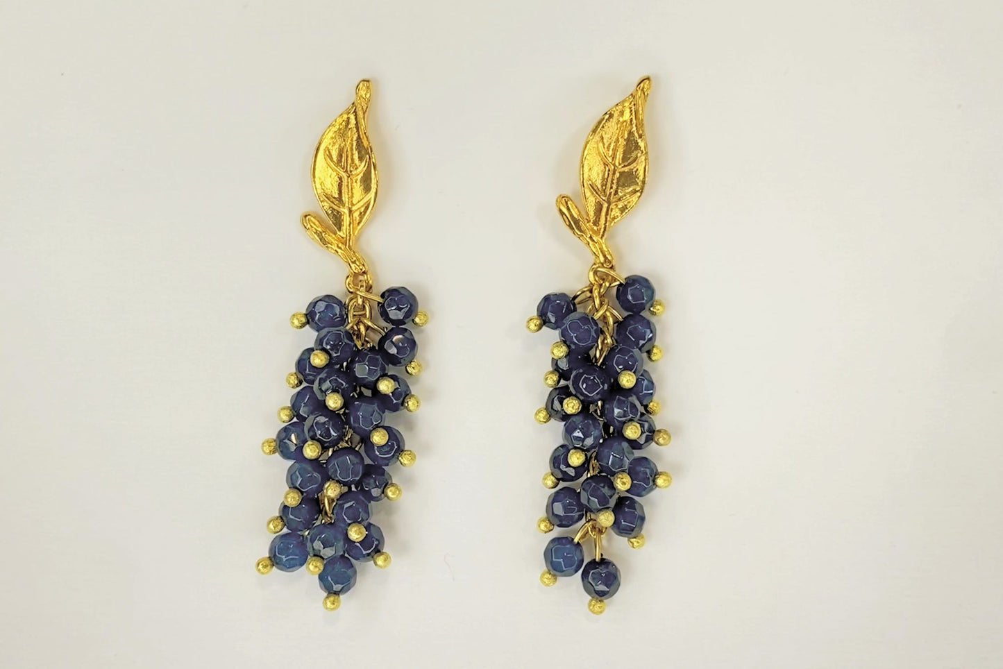 LONG GRAPE EARRINGS