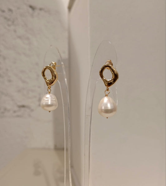 PEARL DROP EARRINGS