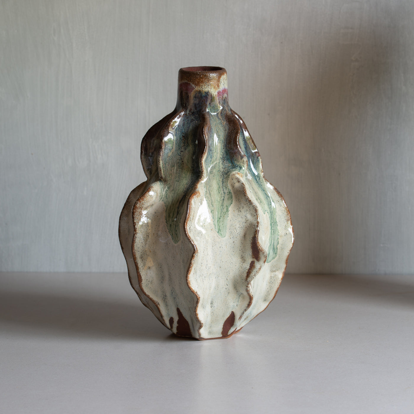 STATEN CERAMIC VASE