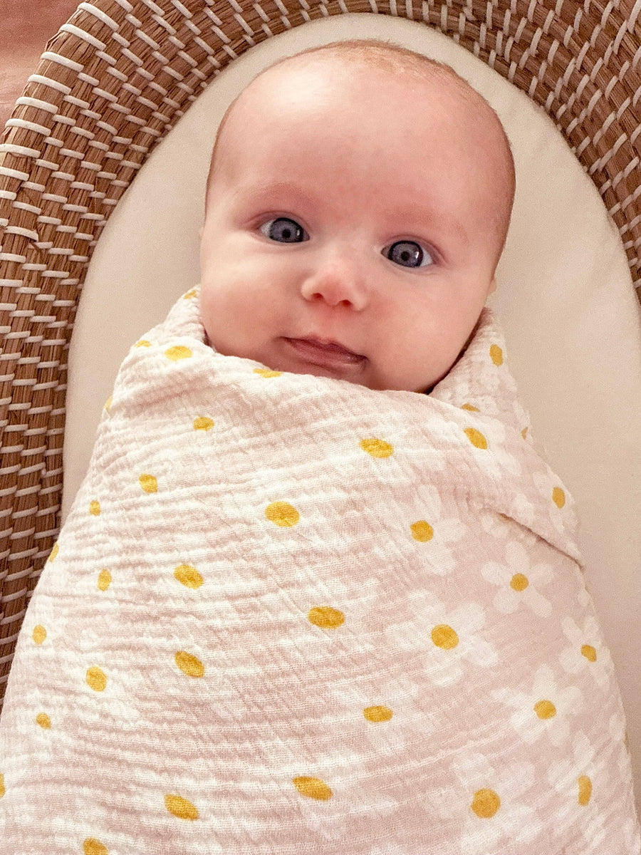 Muslin Swaddle - Large Daisies