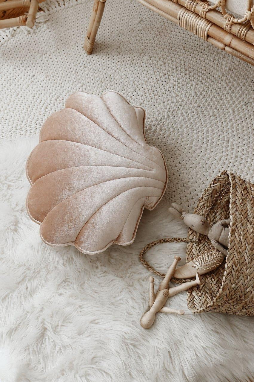 DARK BEIGE PEARL VELVET SHELL CUSHION