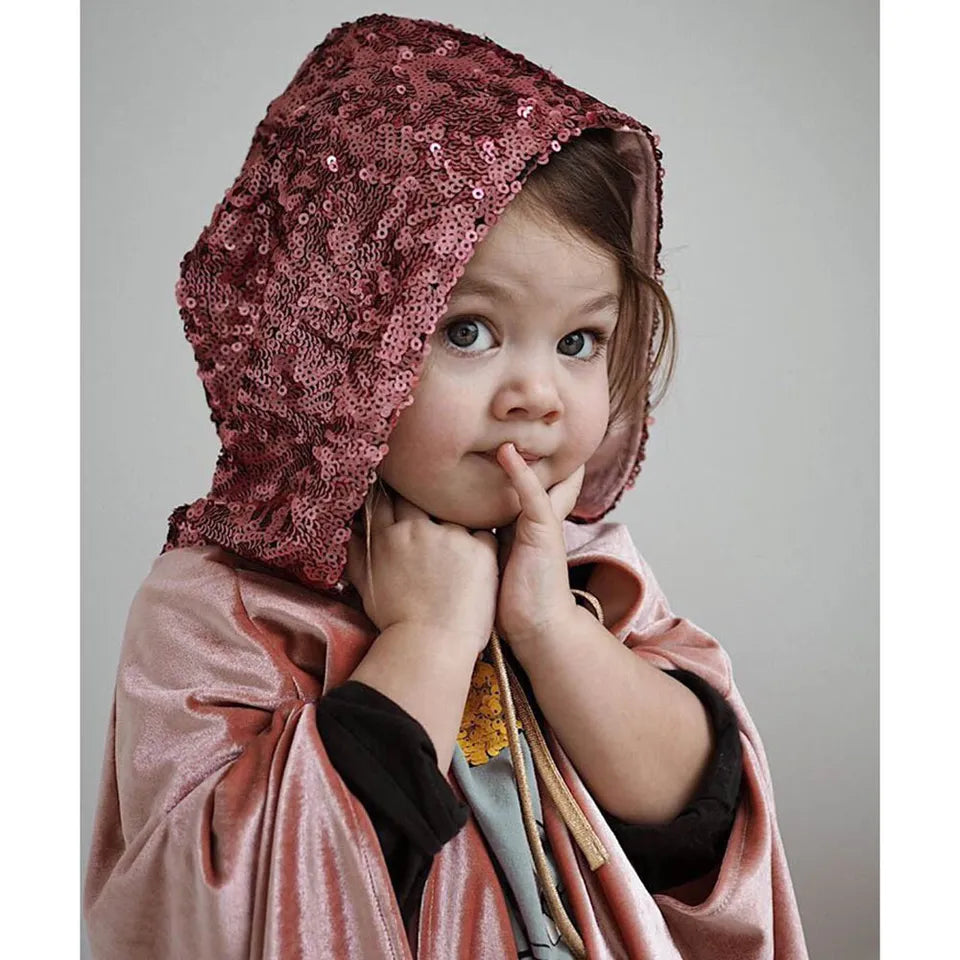 LITTLE PINK RIDING HOOD MAGIC CAPE