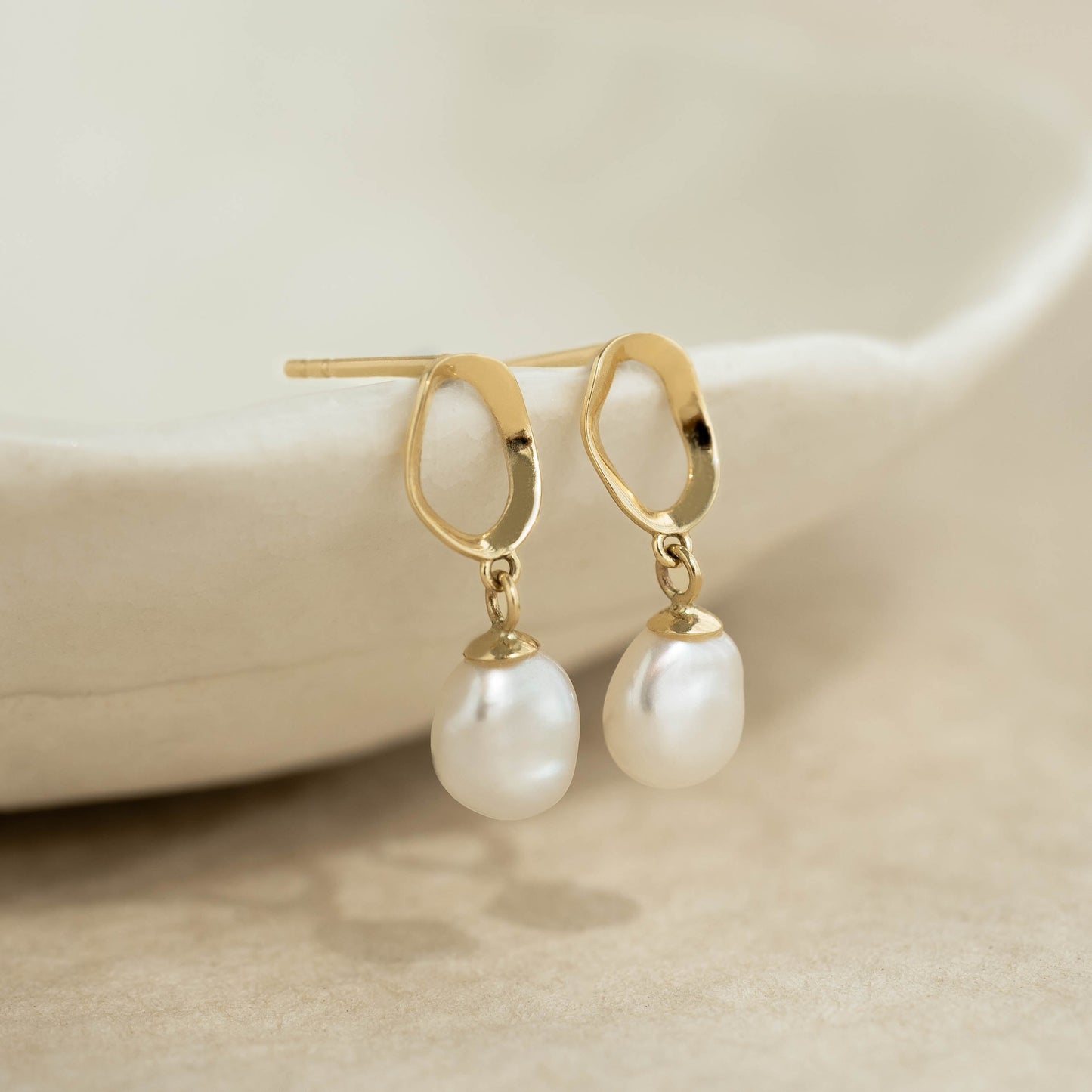 PEARL DROP EARRINGS