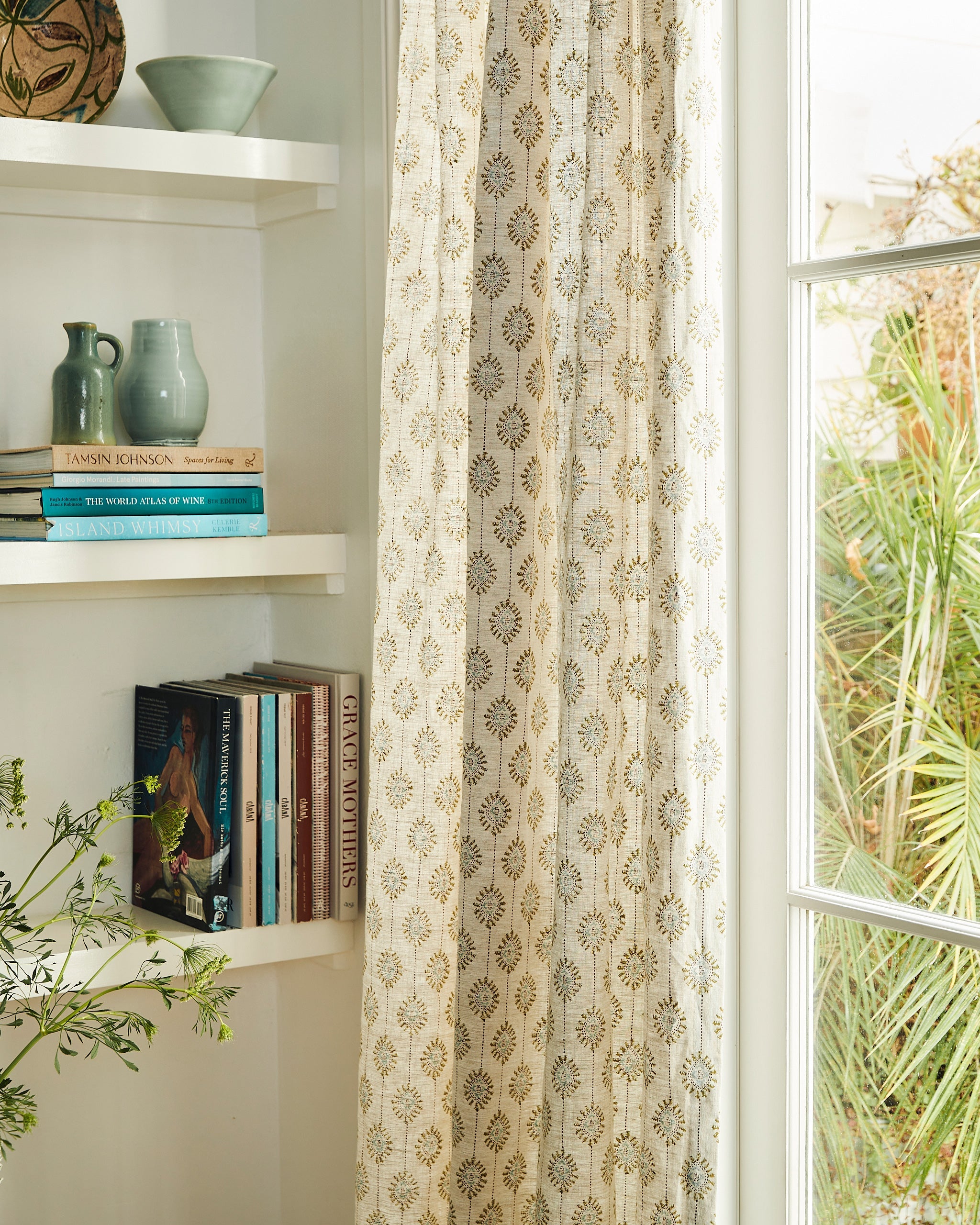 Bombay Moss fabric by Walter G shown in a styled interior, reference LINN24.006