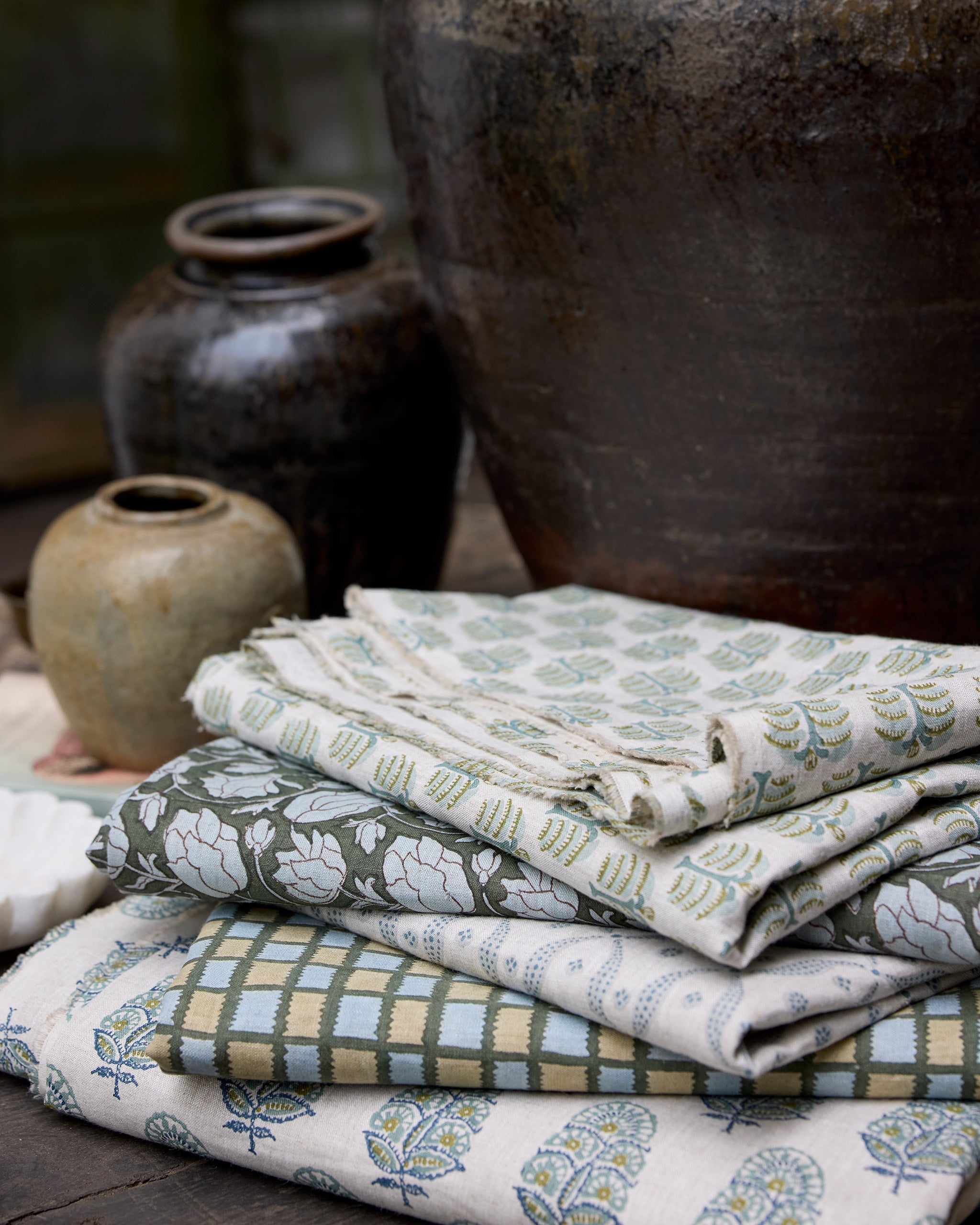 Hera Moss fabric by Walter G shown in a styled interior, reference LINN26.005