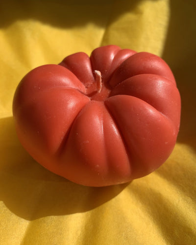 A MEDIUM TOMATO - NATURAL SOY SCENT
