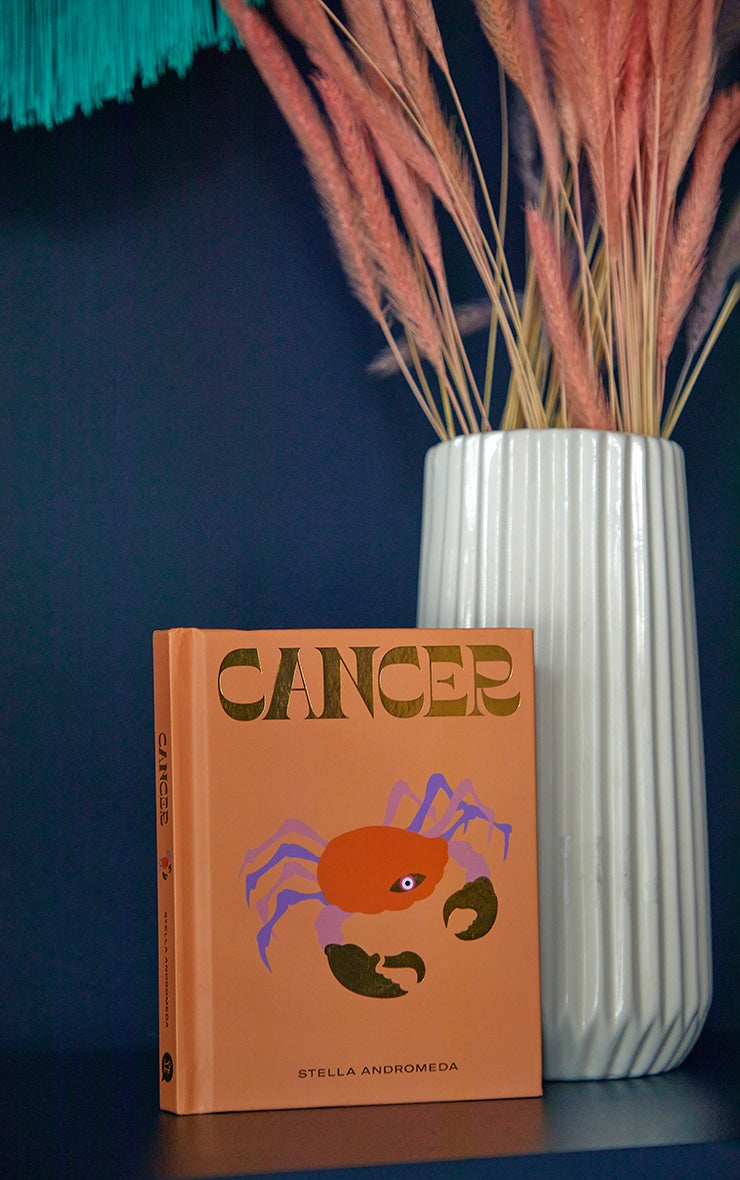 CANCER - STAR  SIGN BOOK